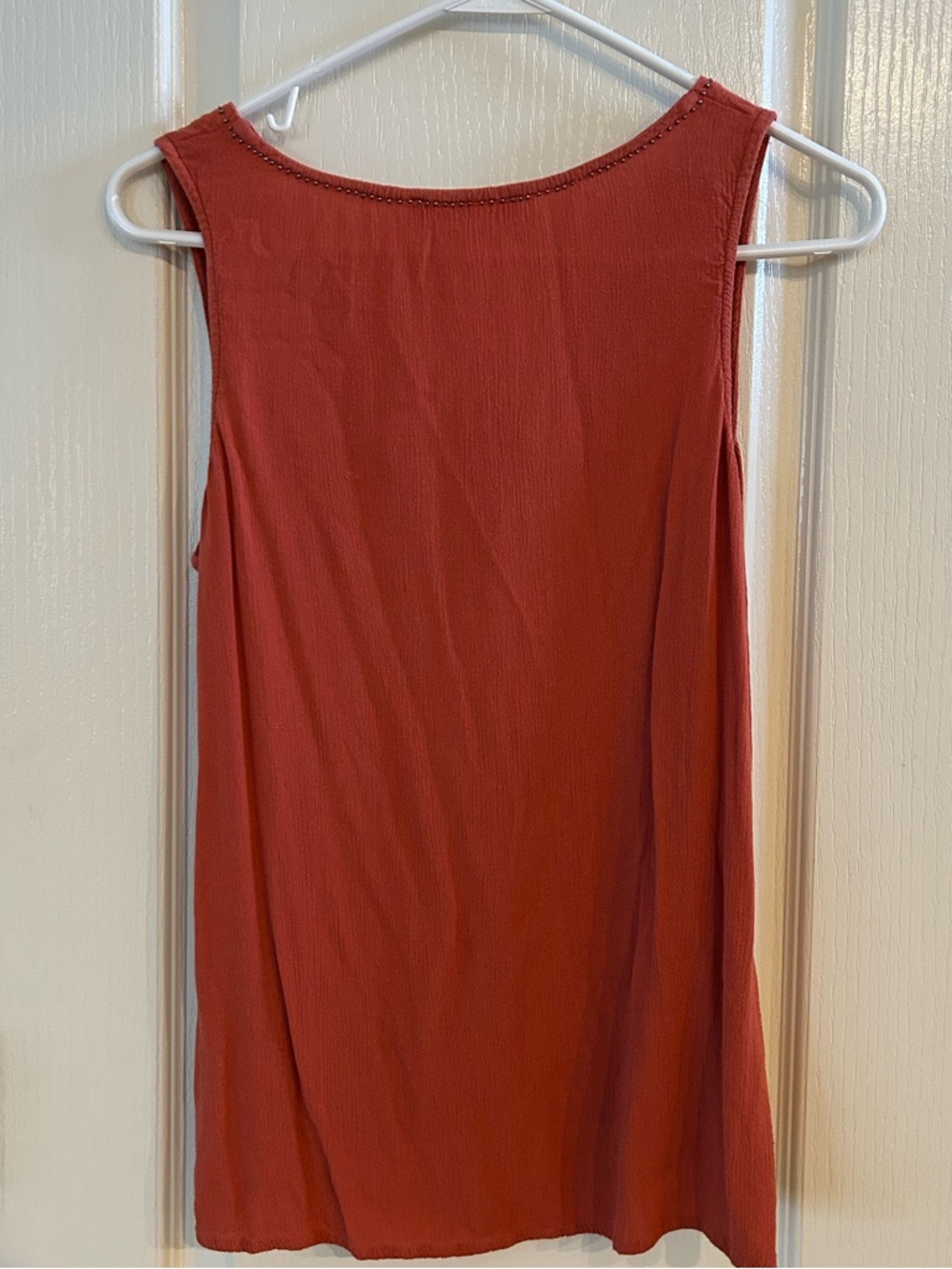 Idyllwind Rust Red Sleeveless V-Neck Tank - Picture 2 of 3